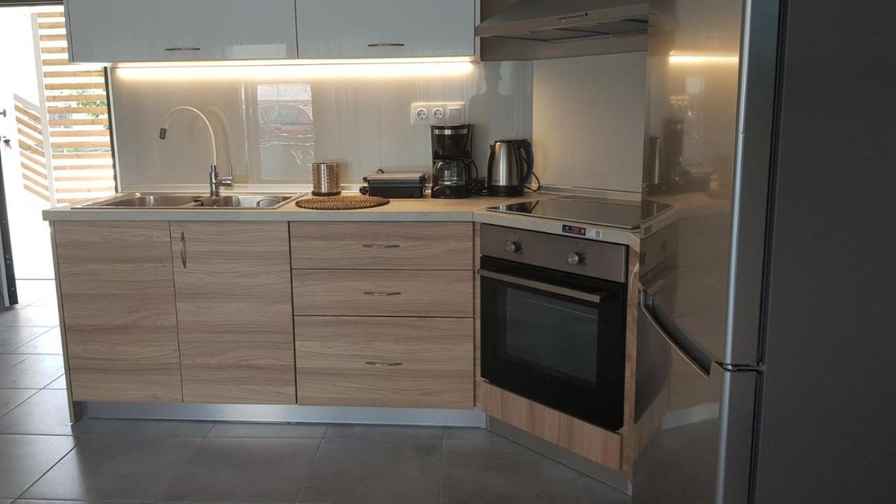 Onar View Apartment Néa Péramos Eksteriør billede